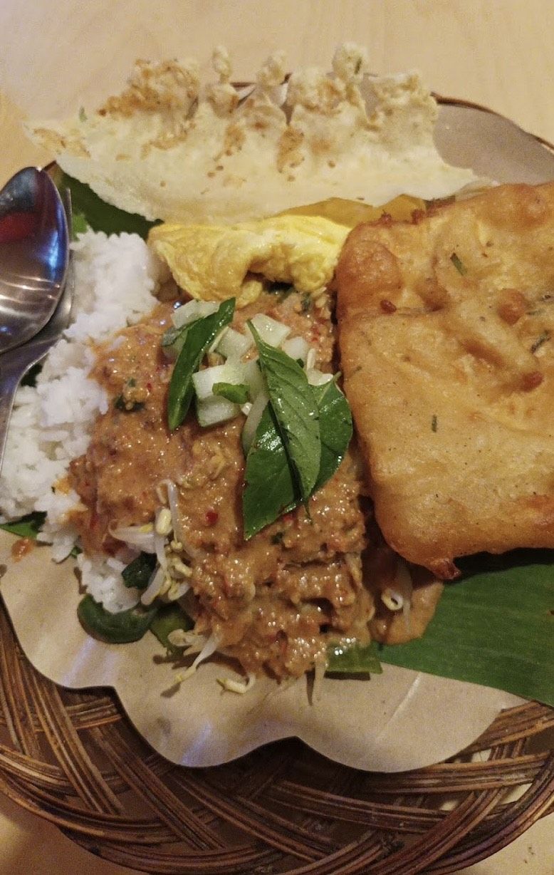 Nasi pecel khas Madiun di Jakarta