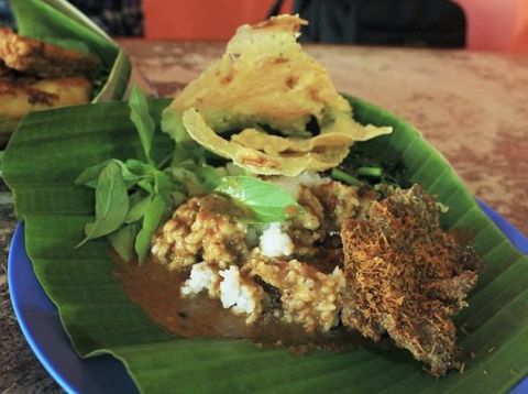 Nasi pecel khas Madiun di Jakarta