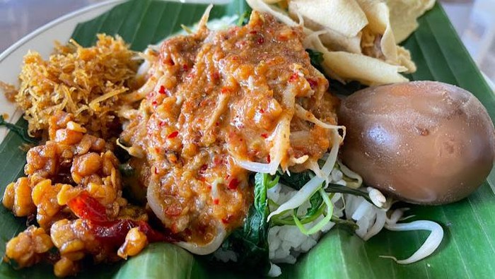 Nasi pecel khas Madiun di Jakarta