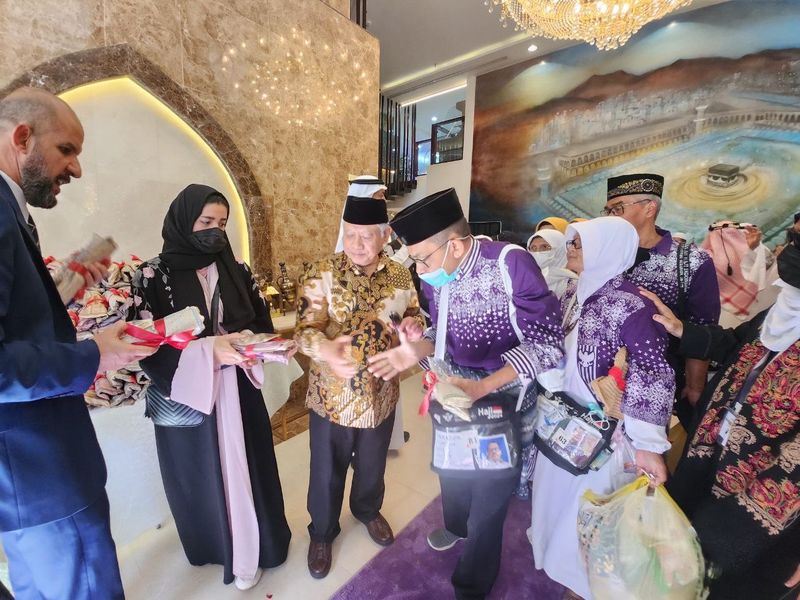 Pelepasan jemaah haji di halaman dan lobi Hotel Rizq Palace, Misfalah, Makkah.