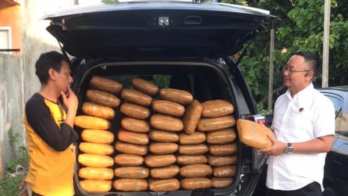Polisi menggagalkan penyelundupan 48 kg ganja dari Sumut di Sumbar. (Foto: dok Polda Sumbar)