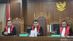 Potret Edward Divonis 5 Tahun Penjara di Kasus Korupsi BTS