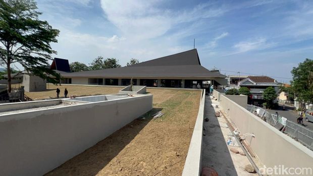 Proyek Alun-alun Kota Kediri yang digugat.