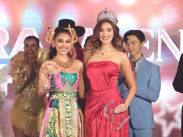 Puteri Indonesia 2024 Harashta Haifa Zahra berhasil meraih penghargaan sebagai finalis paling berbakat di kontes Miss Supranational 2024, di Nowy Sacz, Malopolska, Polandia.