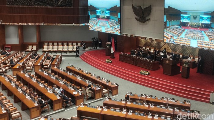 Rapat paripurna DPR RI, Kamis (4/7/2024).
