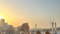 Risty Tagor, aktris cantik ini dulu sering membintangi FTV dan sinetron. Beberapa waktu lalu, ia kerap membagikan momennya saat naik haji. Foto: Instagram @ristytagor