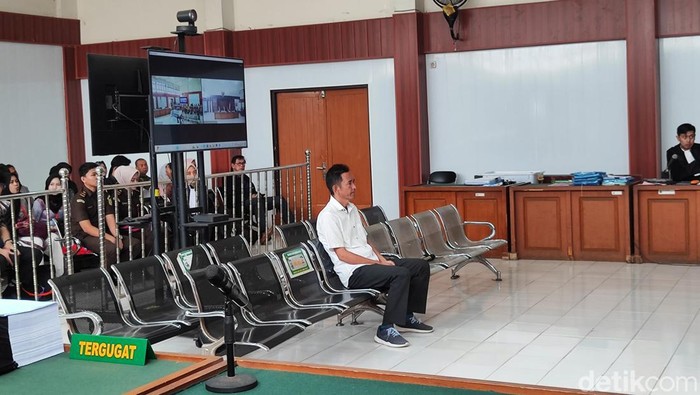 Sidang kasus korupsi angsuran perumahan dengan terdakwa pegawai SP2J.