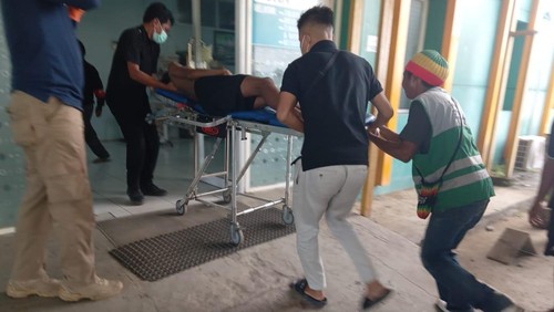 Dua siswa terseret arus saat mandi di pantai Batu, Taliwang, Kabupaten Sumbawa Barat, NTB. Foto: Humas SAR Mataram.