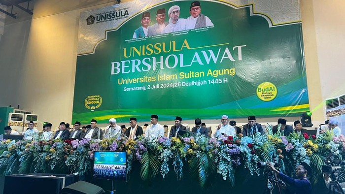 Sudaryono disapa menantu Habib Luthfi Pekalongan di acara Salawat Semarang