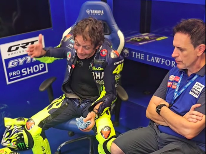 Valentino Rossi geber motor Remy Gardner Valentino Rossi geber motor Remy Gardner
