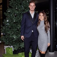 Alexandra Crum dikabarkan ingin Nico pindah ke klub liga Inggris. Saat ini Nico Elvedi bermain untuk klub Jerman, Borussia Monchengladbach. Foto: Instagram