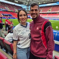WAGs Swiss yang siap menebar pesonanya di bangku penonton Piala Eropa 2024 adalah Kiki Freuler. Wanita dengan nama asli Kristina ini merupakan istri dari gelandang Swiss, Remo Freuler.  Foto: Instagram