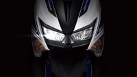 Sementara bagian-bagian lain di eksteriornya masih sama. Kendaraan itu menggunakan lampu utama (headlamp) dengan sepasang sein yang ‘ditanam’ terpisah. Kemudian ada tambahan pelindung atau cover di bagian batok kepala dan spakbor depan. Foto: Doc. Yamaha Taiwan.