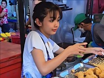 Viral Mirip Lisa BLACKPINK, Penjual Ayam Kini Jadi Model Kosmetik