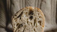 Siapa sangka foto roti karya Antonia Larrain Eyzaguirre ini ternyata memenangkan kategori ‘Photographer of The Year’. Foto: Pink Lady® Food Photographer Of The Year