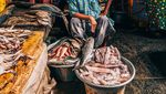 10 Foto Makanan Terbaik di 2024, Ada Foto Roti, Penjual Pisang dan Ikan di Pasar