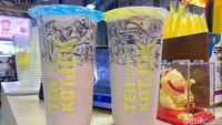 Gerai minuman di GW Food Bekasi cukup banyak, salah satunya ada gerai Teh Kotjok yang memiliki cabang di mana-mana. Foto: detikFood