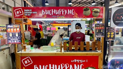 Ada Roti Korea hingga Tahu Aci Gejrot Pedas di GW Food Bekasi