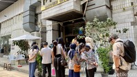Ada lagi tempat kulineran baru di Blok M, Jakarta Selatan. Nama tempatnya adalah Busy Cheese Cafe yang langsung diserbu pengunjung meski baru baru. Foto: detikcom/Riska Fitria