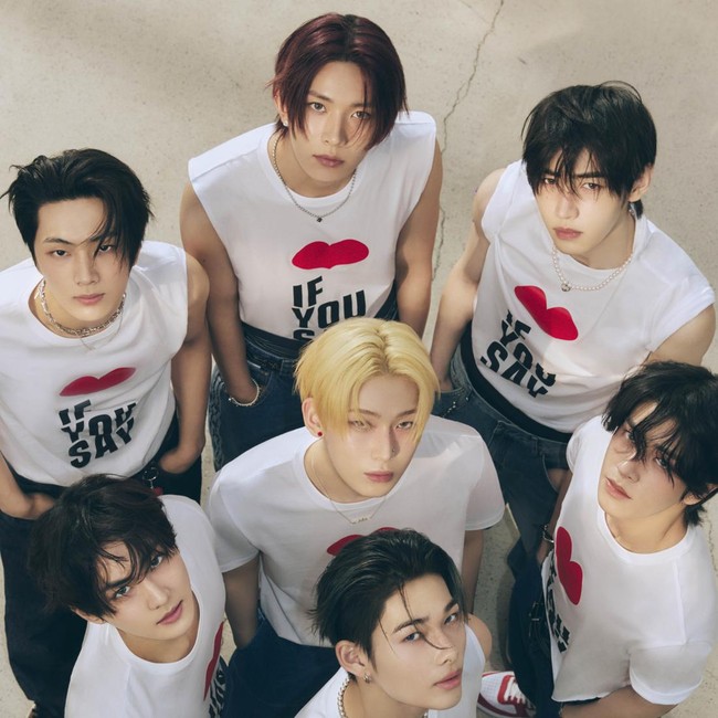 12 Artis K-Pop di Chart Billboard World Album Akhir Tahun