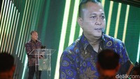 Jaksa Febrow sendiri bersaing dengan nominator finalis lainnya pada kategori Jaksa Inspiratif Pemberdaya Masyarakat seperti Kepala Kejaksaan Negeri Boyolali, Tri Anggoro Mukti dan Kepala Kejaksaan Tinggi DKI Jakarta, Rudi Margono.