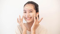 7 Tinted Sunscreen yang Bikin Glowing, Cocok Dipakai Saat Cuaca Panas