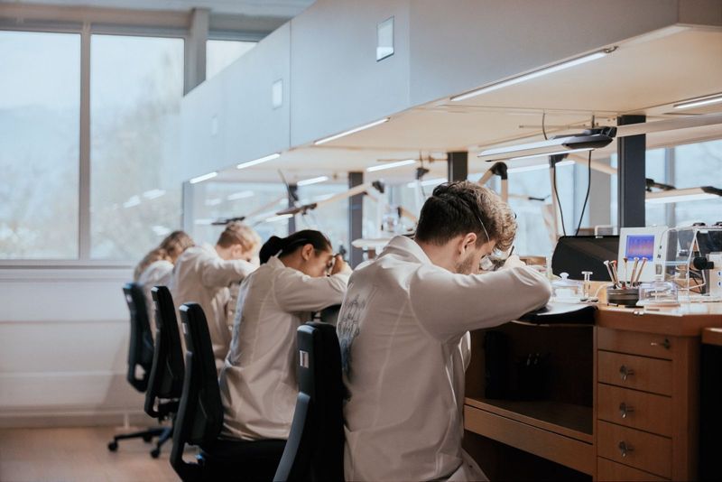 Jam Tangan Louis Vuitton Jam Tangan Louis Vuitton