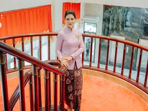 Gaya Kahiyang Ayu Berkebaya ala Gadis Kretek, Kini Makin Cantik & Langsing