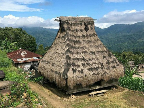 Kampung Adat Saga terletak di Desa Saga, Kecamatan Detusoko, Kabupaten Ende, NTT. (Instagram @overlandboys)