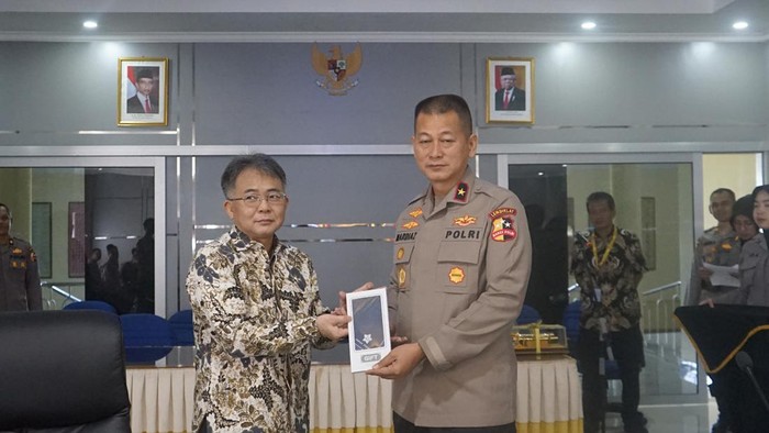 Kasetukpa Lemdiklat Polri Brigjen Mardiaz Dwihananto dan Program Manager National Police Agency (NPA) Jepang Irjen Pol Izawa Kazuo