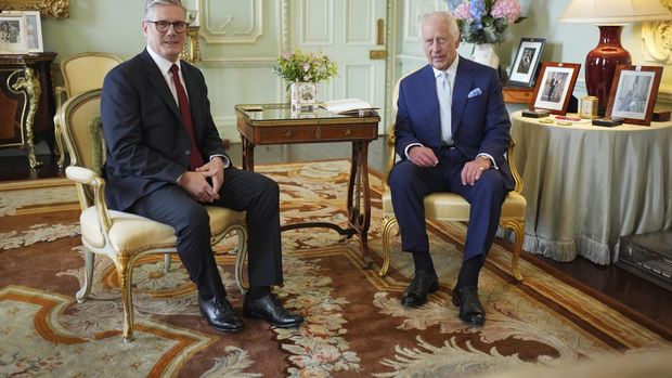 Keir Starmer bertemu Raja Charles. (Yui Mok, Pool Photo via AP)