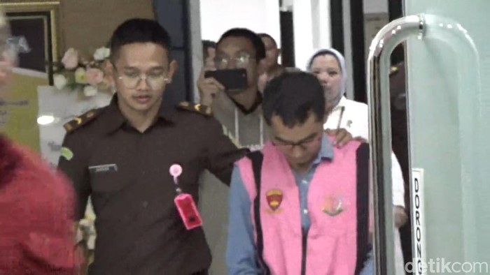 Ketua Organda Sumedang Tersangka Korupsi Penyewaan Bus Tampomas Ilegal