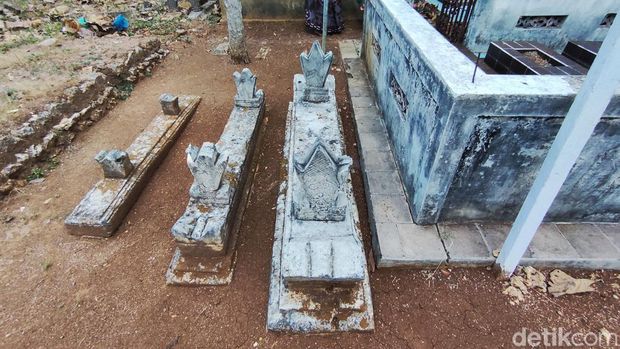 Makam Syekh Kalambang berada di Padukuhan Kalangbangi Wetan, Kalurahan Ngeposari, Kapanewon Semanu, Gunungkidul, Rabu (3/7/2024).