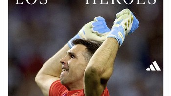 Emi Martinez jadi pahlawan buat timnas Argentina. Foto: Twitter