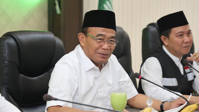 Menteri Koordinator Bidang Pembangunan Manusia dan Kebudayaan (Menko PMK), Muhadjir Effendy