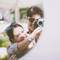 “Kami tidak marah dengan satu sama lain… Kami hanya memiliki niat baik dengan satu sama lain… yang pasti tidak ada pihak ketiga. Aku tidak menyesali apa yang terjadi. Di hatiku, dia adalah wanita terbaik,” ucap Nine Naphat memuji sosok Baifern Pimchanok. Foto: dok. Instagram @naphat_nine