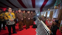 Jenderal Sigit mengatakan filosofi wayang kulit yang mengangkat lakon Tumurune Wiji Sejati diharapkan menjadi penuntun jajaran Polri dalam bertugas.