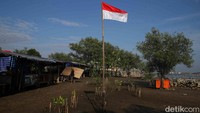 Perubahan tersebut jadi hasil yang positif untuk Pantai Marunda, karena semakin hari perubahan wajah Pantai Marunda ini semakin baik di mata pengunjung.