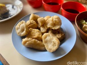 Pempek Hidden Gem Legendaris di Tebet Ini Sudah Ada Sejak 1989