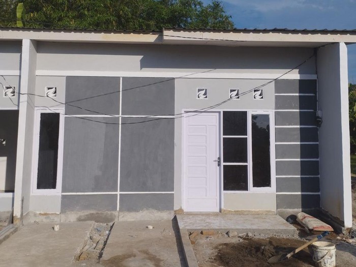 Penampakan rumah di Zamrud Residence Jingara.