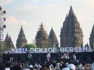 Kolaborasi Lintas Generasi Jikustik-Fanny Soegi Hangatkan Prambanan Jazz 2024