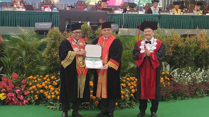 Pengukuhan Guru Besar Firmanto Laksana