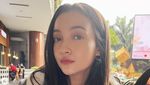 Pesona Megan Domani Saat Kulineran di Beach Club hingga Ngemil Es Krim
