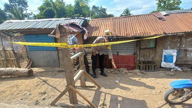 Pria di Bima nyaris tewas terbakar karena menyalin bensin sambil merokok, Selasa (2/7/2024).