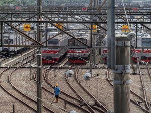 Rangkaian KRL Jabodetabek Tambah Banyak!