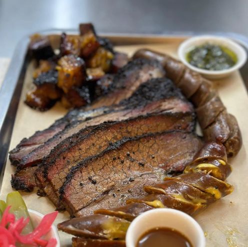 Smokey dan Juicy! 5 BBQ Brisket Ini Cocok Buat  Makan Enak Tanggal Muda