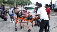 Beryl mendarat di Carriacou sebagai badai Kategori 4 pada hari Senin, membawa angin berkecepatan maksimum 241 kilometer per jam. Pada hari yang sama, Pusat Badai Nasional AS (NHS) meningkatkannya menjadi Kategori 5, dengan kecepatan angin maksimum 260 kilometer per jam.  