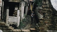 Hal ini tentu menjadi faktor lain mengapa warga sekitar memilih untuk pindah dan meninggalkan rumahnya saat ini.
