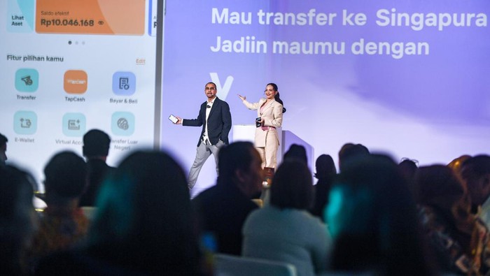 PT Bank Negara Indonesia (Persero) Tbk atau BNI resmi meluncurkan wondr by BNI di Menara BNI, Pejompongan, Jakarta Pusat, Jumat (5/7/2024). Banking app ini akan hadir memberkan solusì bagi masyarakat Indonesia untuk dapat melakukan pengelolaan keuangan yang lebih terencana sesuai kebutuhan finansial masing-masing melalu fitur 3 Dimensi Keuangan yaitu Transaksi, Insight dan Growth.