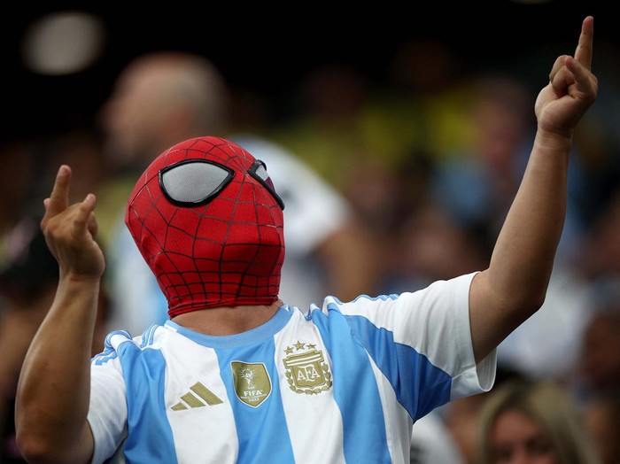 Soccer Football - Copa America 2024 - Group A - Argentina v Peru  - Hard Rock Stadium, Miami, Florida, United States - June 29, 2024
Argentina's fans are seen before the match REUTERS/Agustin Marcarian